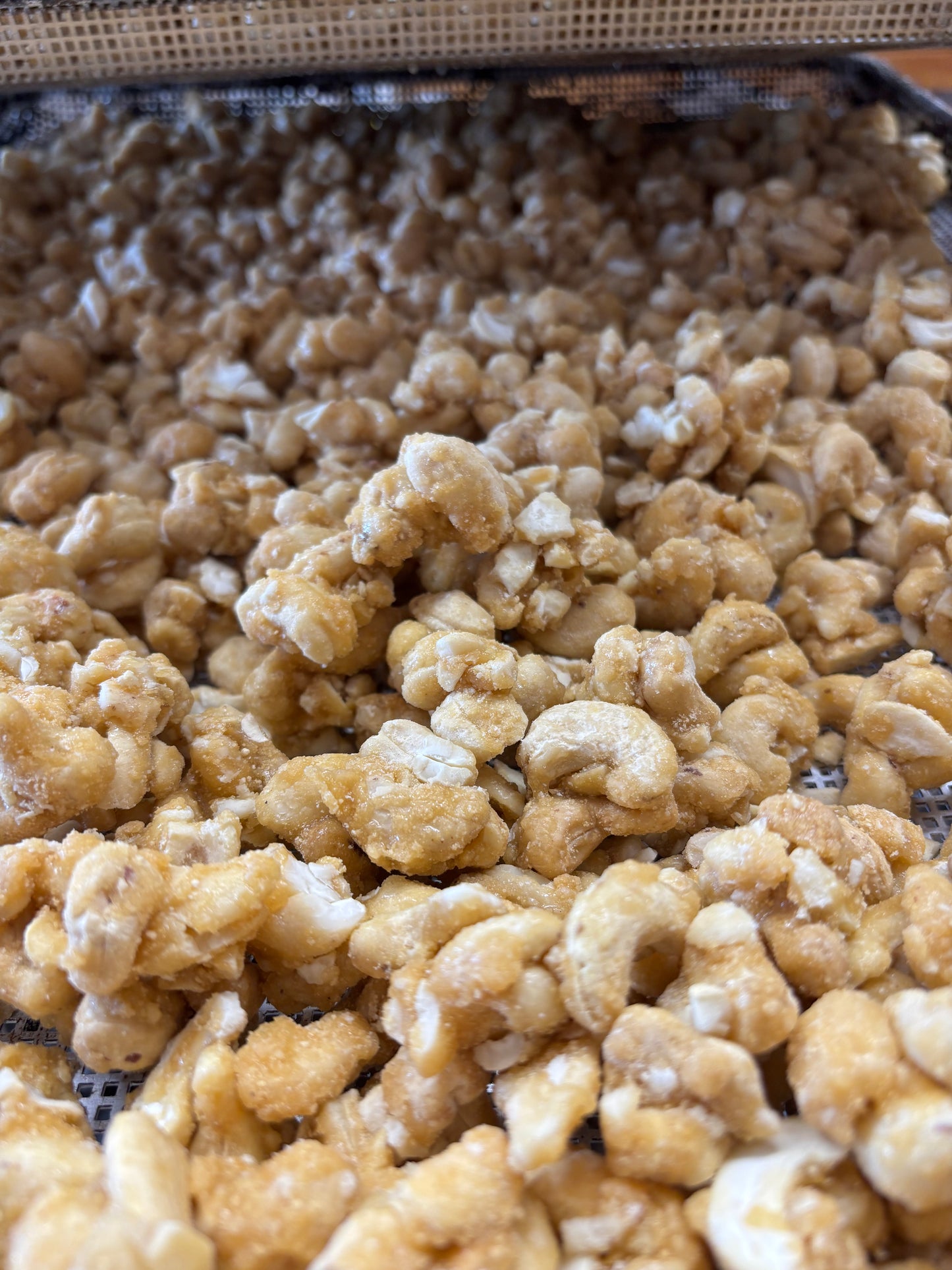 Maple Coated Cashews